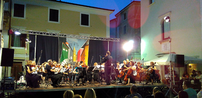 orchestracamera1