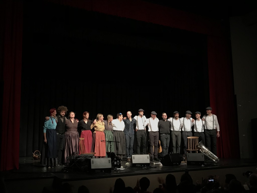 Rudi Bučar ha presentato il suo nuovo album 2 Bučar ai saluti finali con i suoi collaboratori