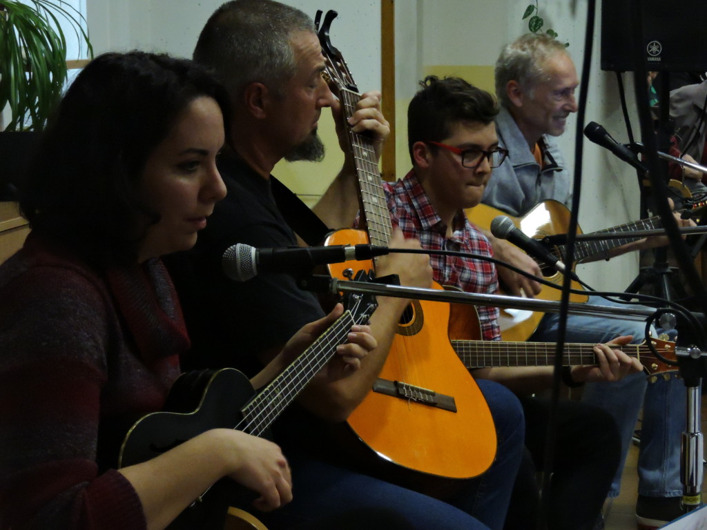 Dettaglio dei chitarristi de Primo Taio