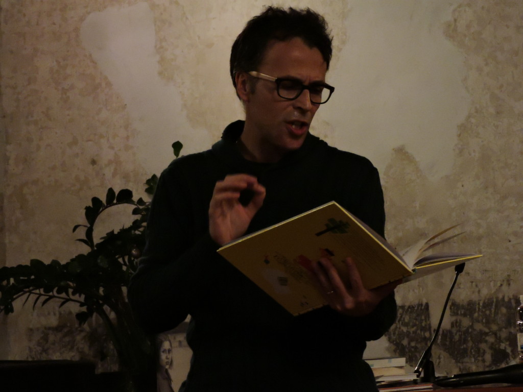 guglielmino presenta libro 2 3264x2448