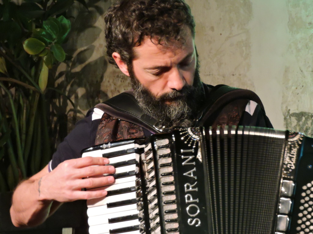 Simone Zacchini alla fisarmonica