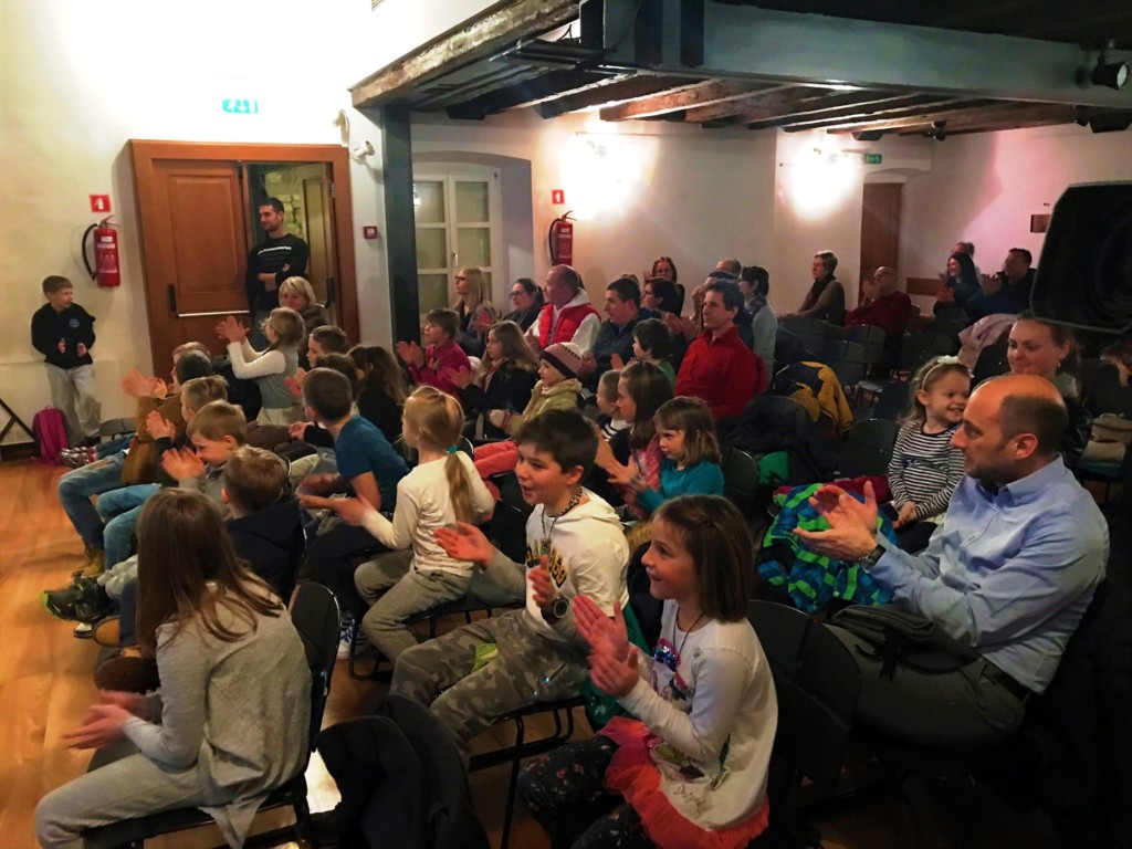 Fiocchi di neve il pubblico in sala