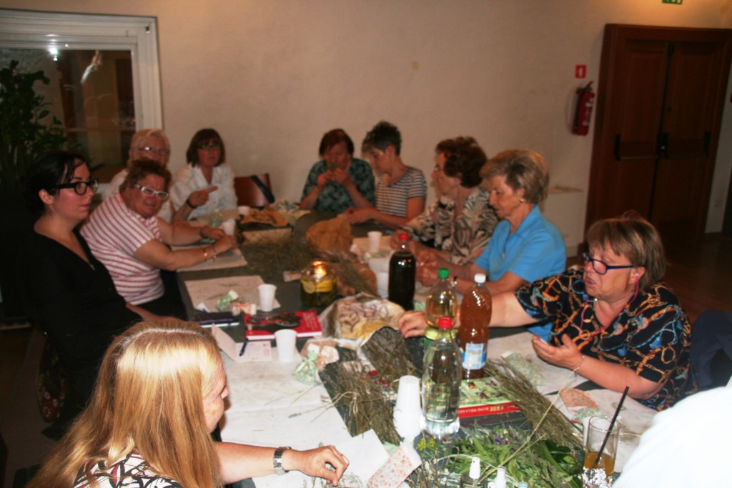 Laboratorio di erboristeria: per una sera erbe ed essenze invadono palazzo Manzioli 5 8BDDA264 72E2 49E1 A12F F5E4F0FB2168