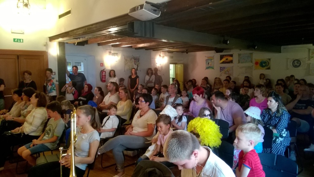 “IL MANIFESTO DELLA PACE” A PALAZZO MANZIOLI 5 i presenti in sala