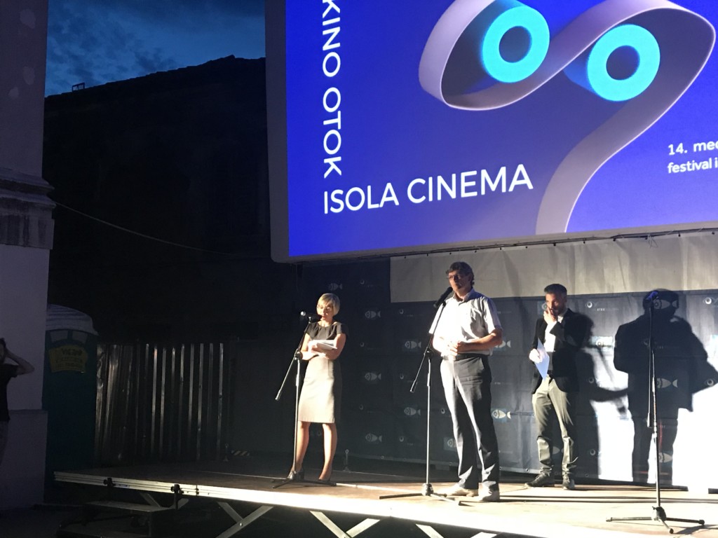 Il sindaco Igor Kolenc durante linaugurazione di Isola Cinema