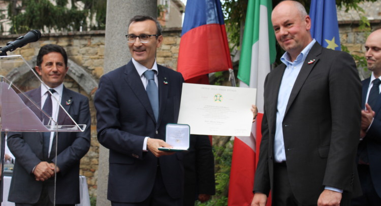 LAmbasciatore Trichilo con il prof.Scheriani