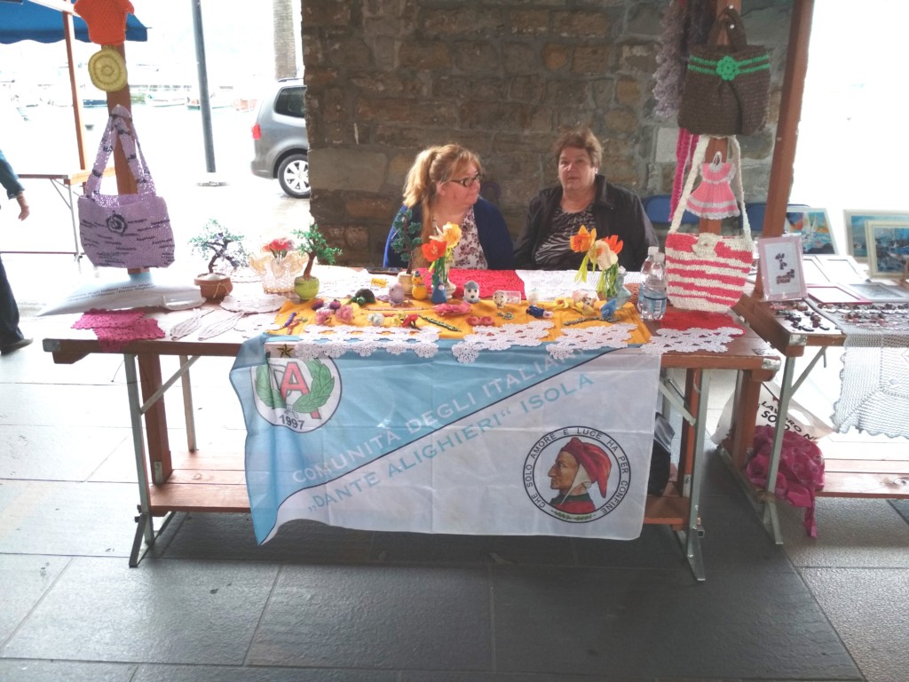 La bancarella della Dante