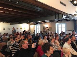 Il pienone nella Sala Nobile