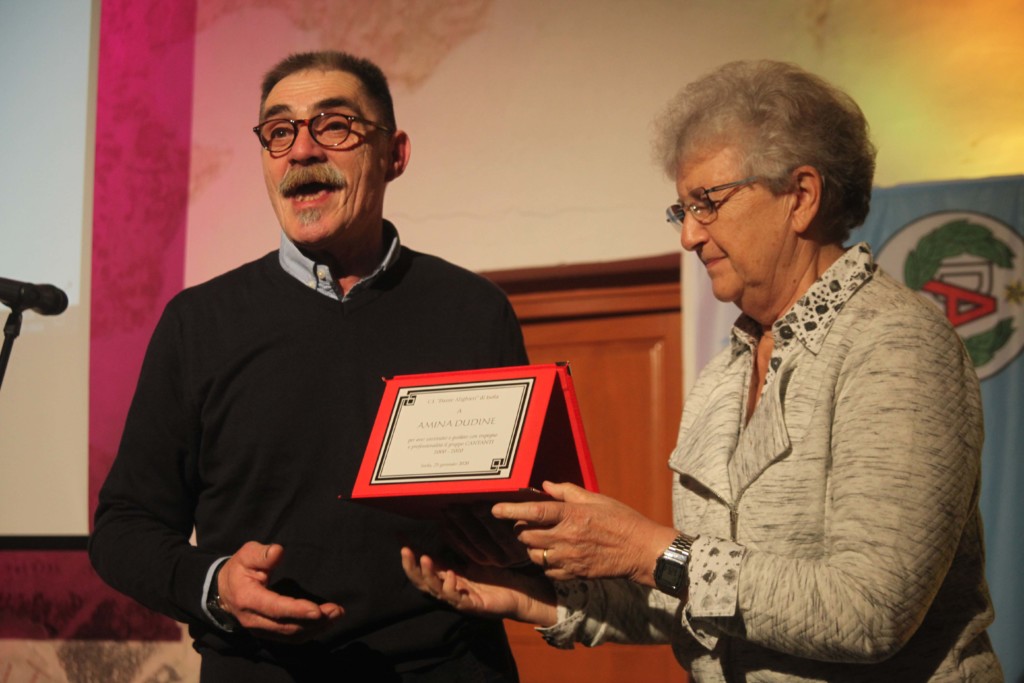 aminadudinevienepremiata