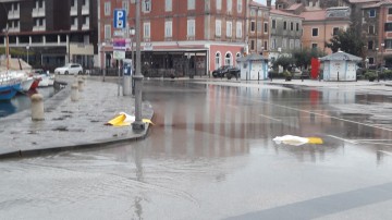 ACQUA ALTA, VENTO E TANTA PIOGGIA 3 20201208 150611 resized