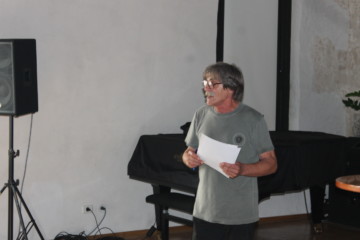 LA “DANTE IN ASSEMBLEA PRIMA DELLE ELEZIONI- IL TITOLO DI SOCIO ONORARIO AD AMINA DUDINE 3 IMG 6018