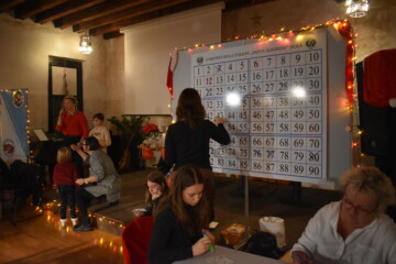 La serata conviviale della “Dante” tra musica e allegria 3 Serata conviviale Tombola 1