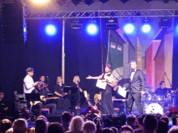 12a Dimela cantando proclamazione del vincitore di serata