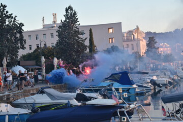 Mandracchio fumo blu