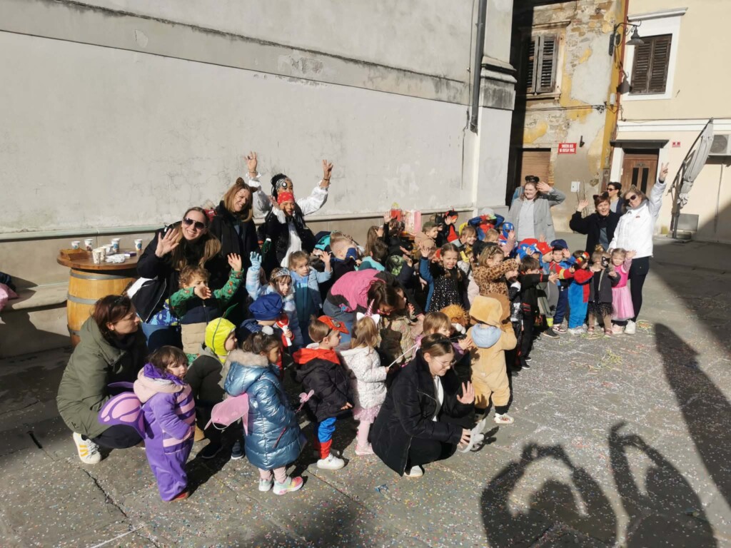 Carnevale in Piazza Manzioli: una mattinata di festa per i più piccoli 5 8909435c c45e 4e40 883e 529150e8d73a